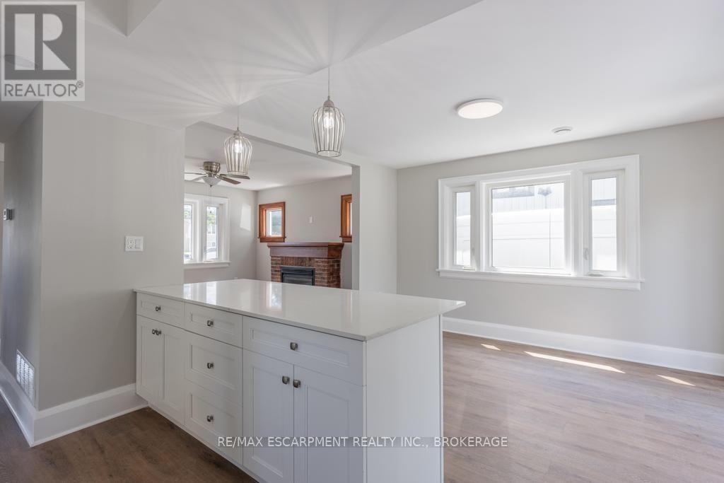 5701 Dorchester Road, Niagara Falls, Ontario  L2G 5S5 - Photo 21 - X13537260