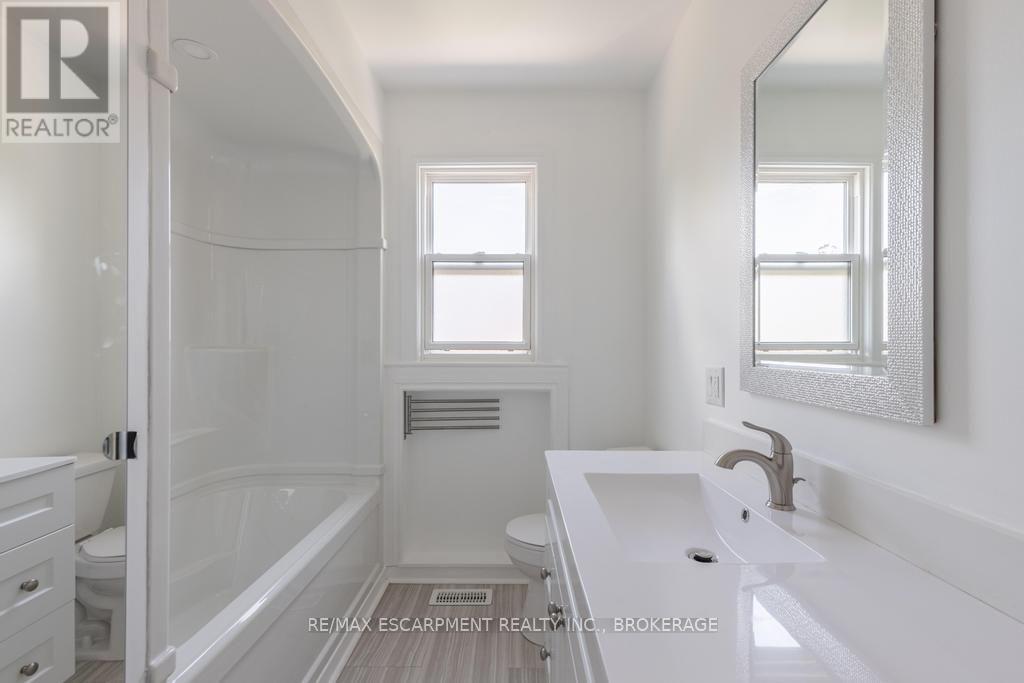 5701 Dorchester Road, Niagara Falls, Ontario  L2G 5S5 - Photo 28 - X13537260