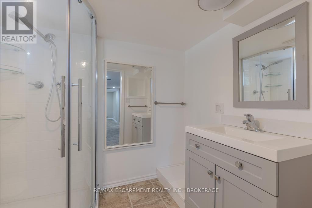 5701 Dorchester Road, Niagara Falls, Ontario  L2G 5S5 - Photo 35 - X13537260