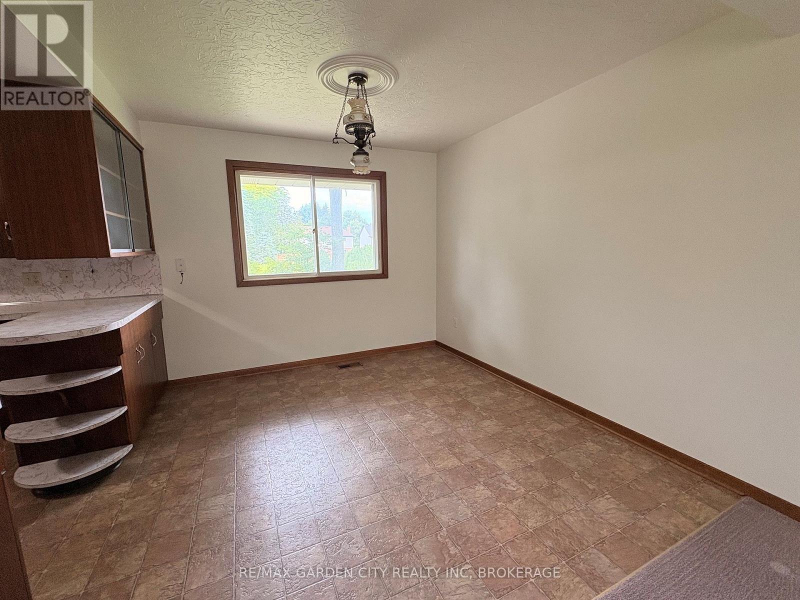 51 Bacon Lane, Pelham, Ontario  L3C 3E6 - Photo 11 - X13537646