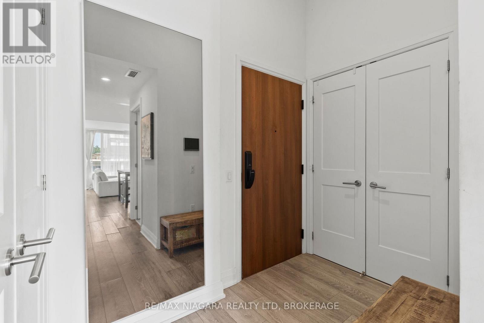 717 - 21 Park Street E, Mississauga, Ontario  L5G 1L7 - Photo 10 - W13540424
