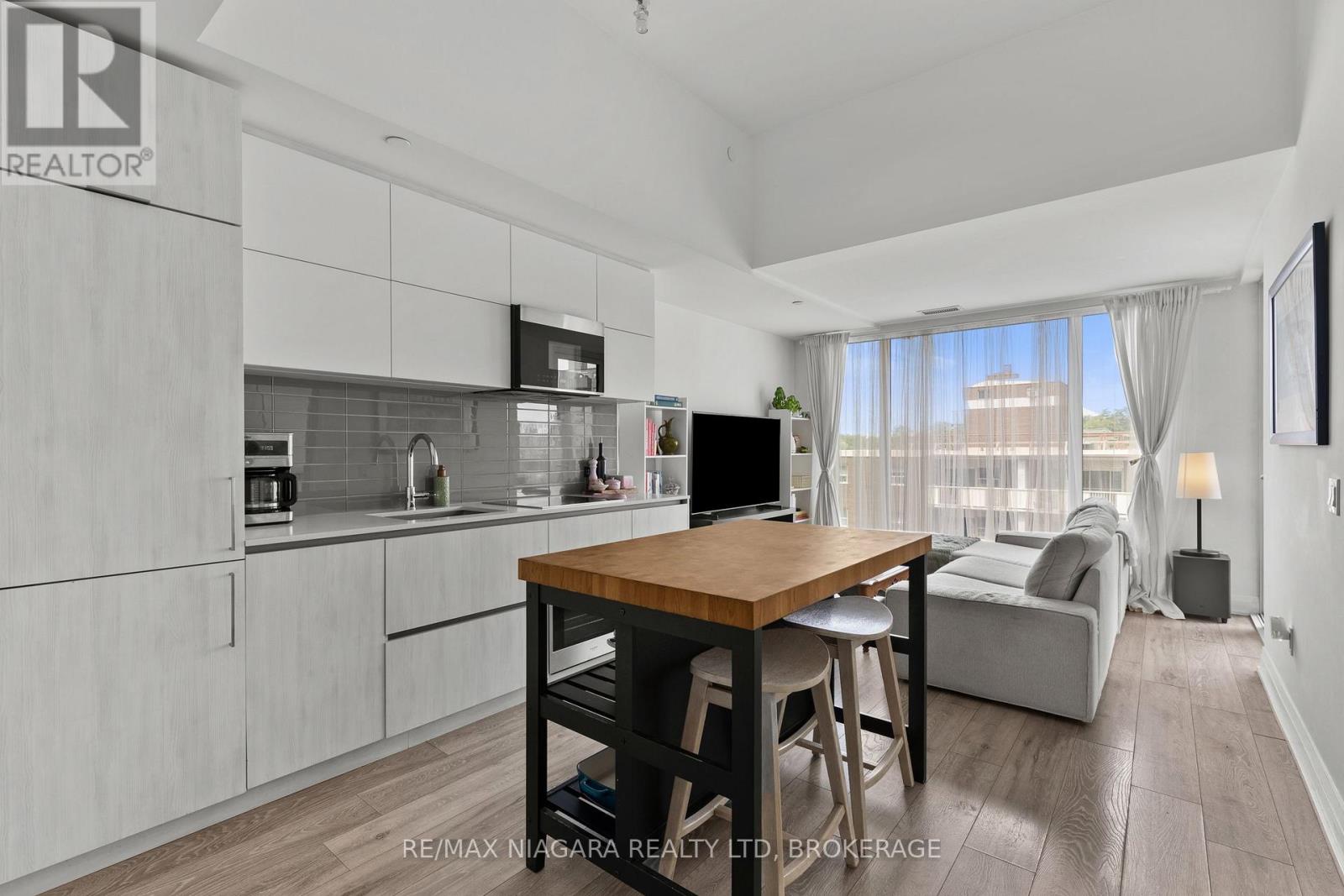 717 - 21 Park Street E, Mississauga, Ontario  L5G 1L7 - Photo 11 - W13540424