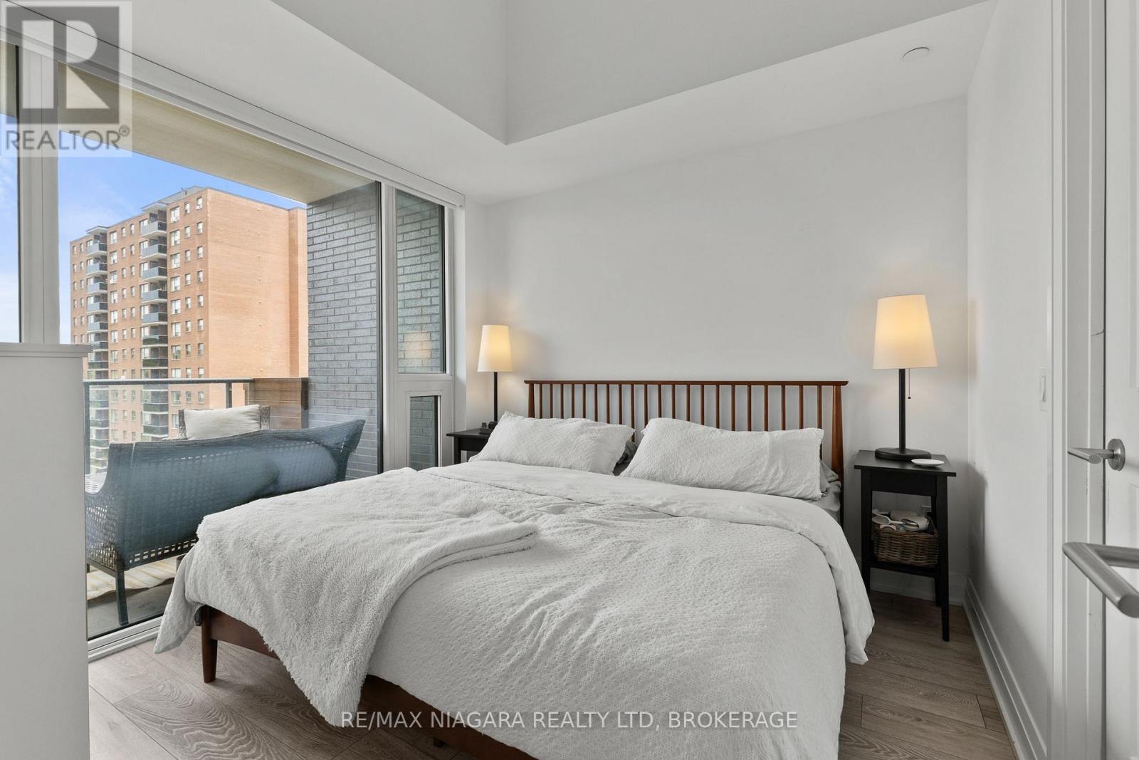 717 - 21 Park Street E, Mississauga, Ontario  L5G 1L7 - Photo 22 - W13540424