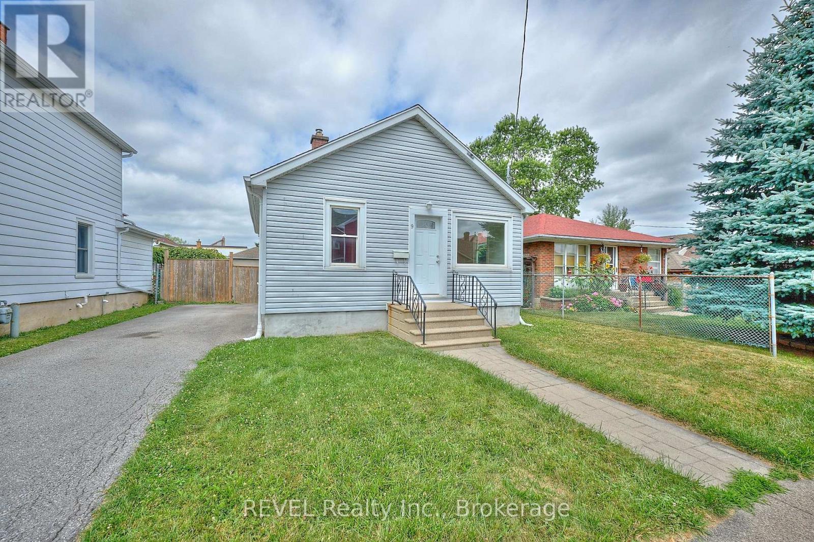 9 Colborne Street, Thorold, Ontario  L2V 3P6 - Photo 4 - X13540516
