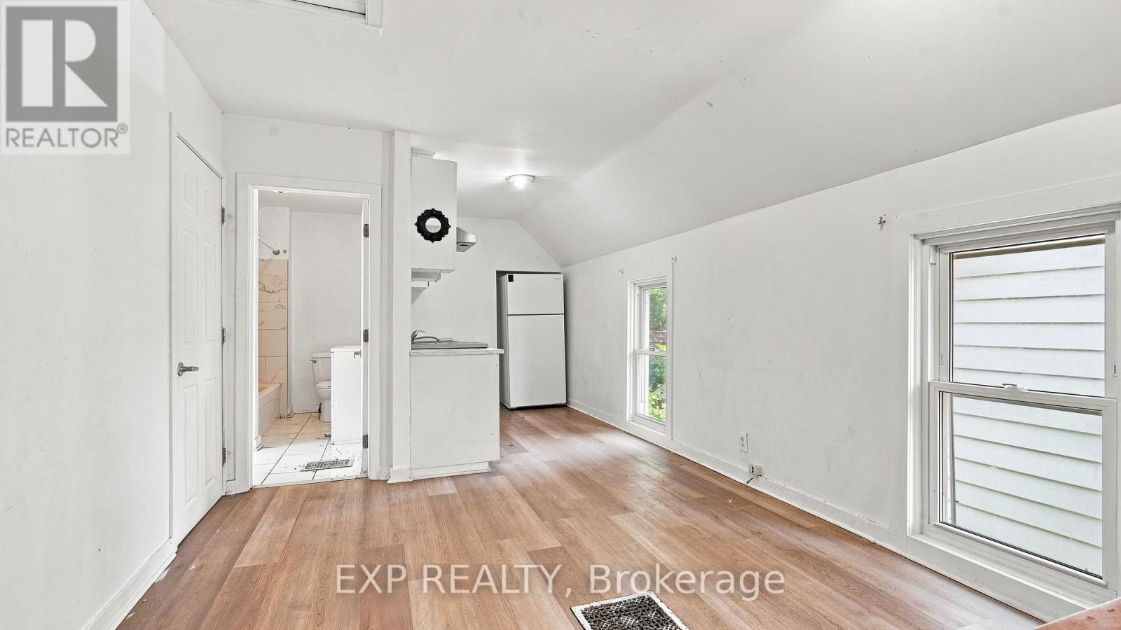 20 Henry Street, St. Catharines, Ontario  L2R 5T3 - Photo 27 - X13541218