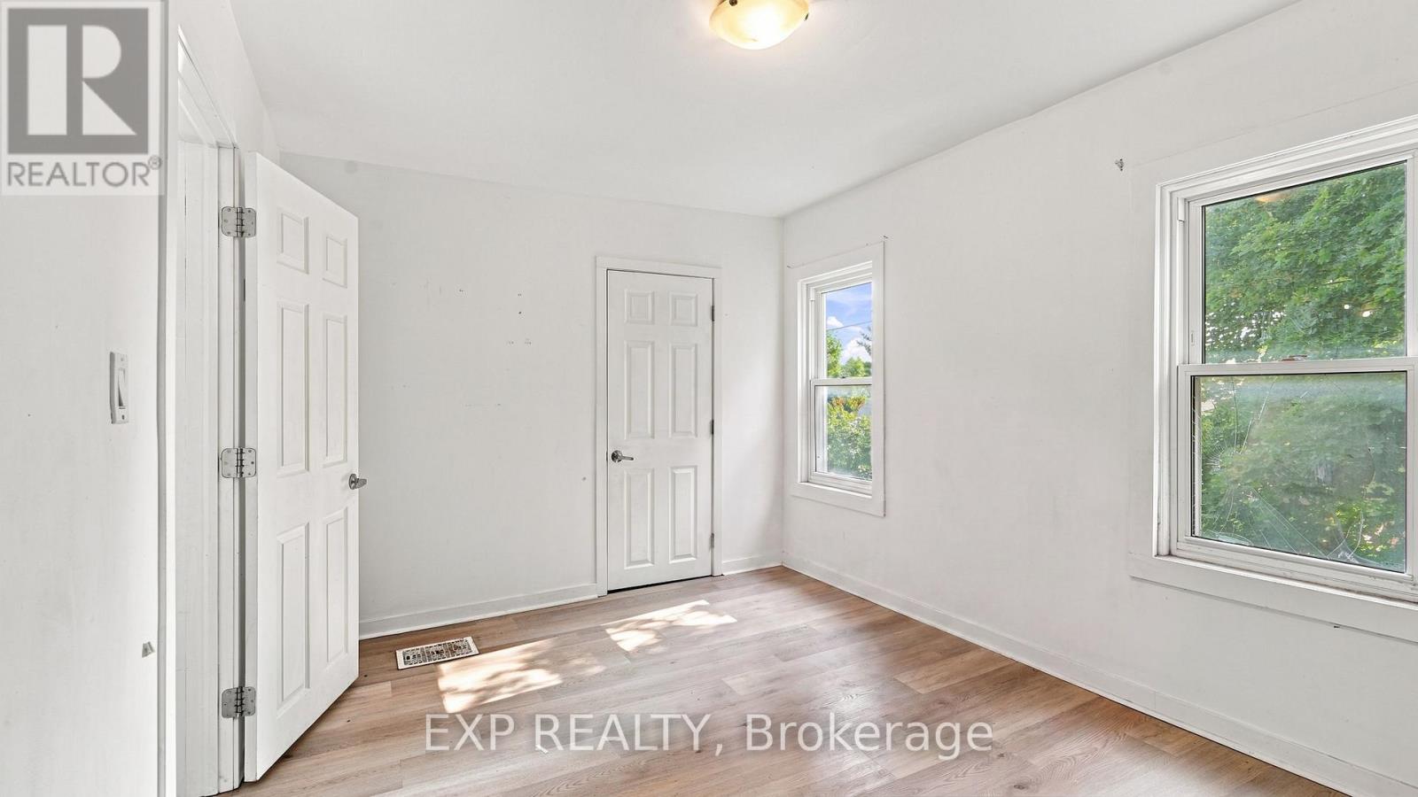 20 Henry Street, St. Catharines, Ontario  L2R 5T3 - Photo 30 - X13541218