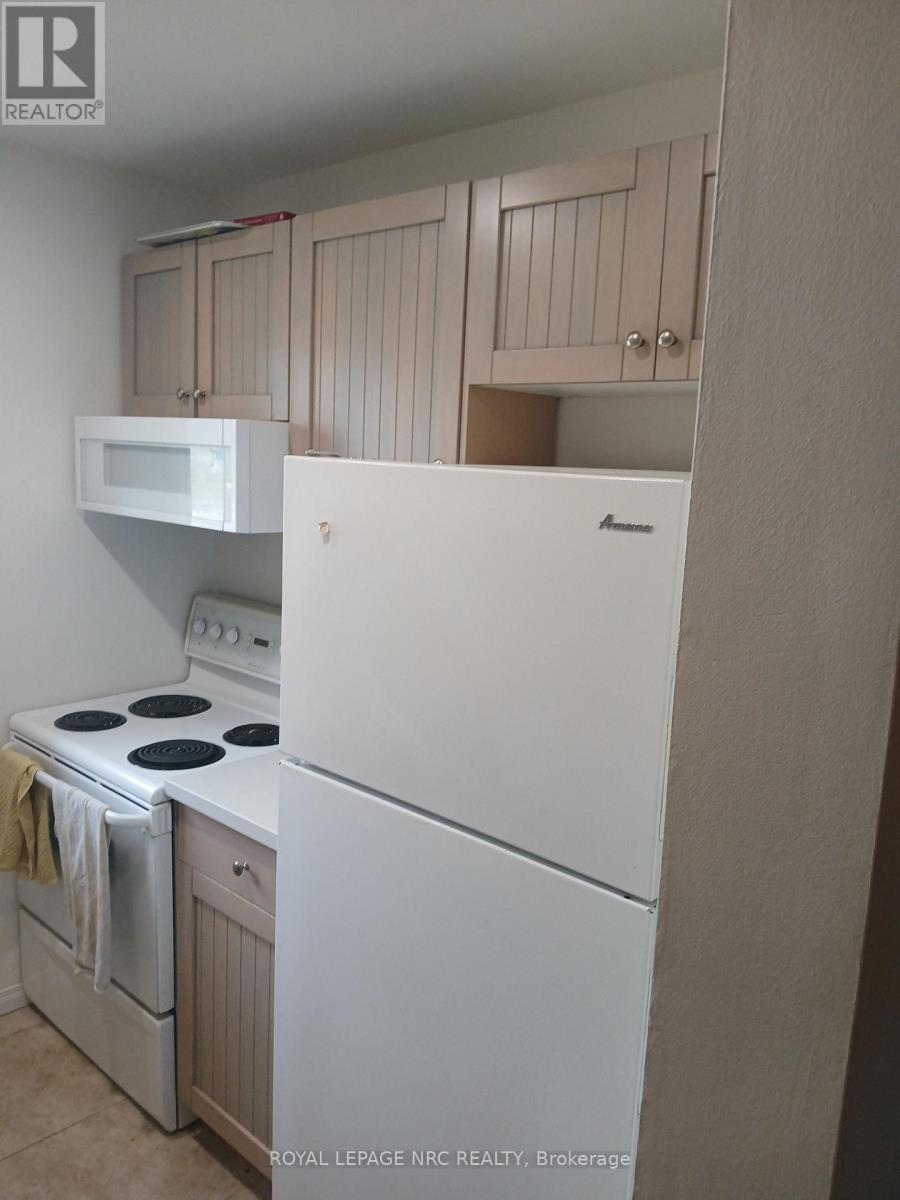 31 - 302 Vine Street, St. Catharines, Ontario  L2M 7M6 - Photo 2 - X13541306