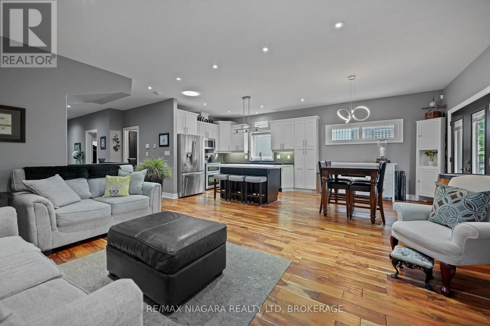 7245 Optimist Lane, Niagara Falls, Ontario  L2E 0B3 - Photo 11 - X13541496