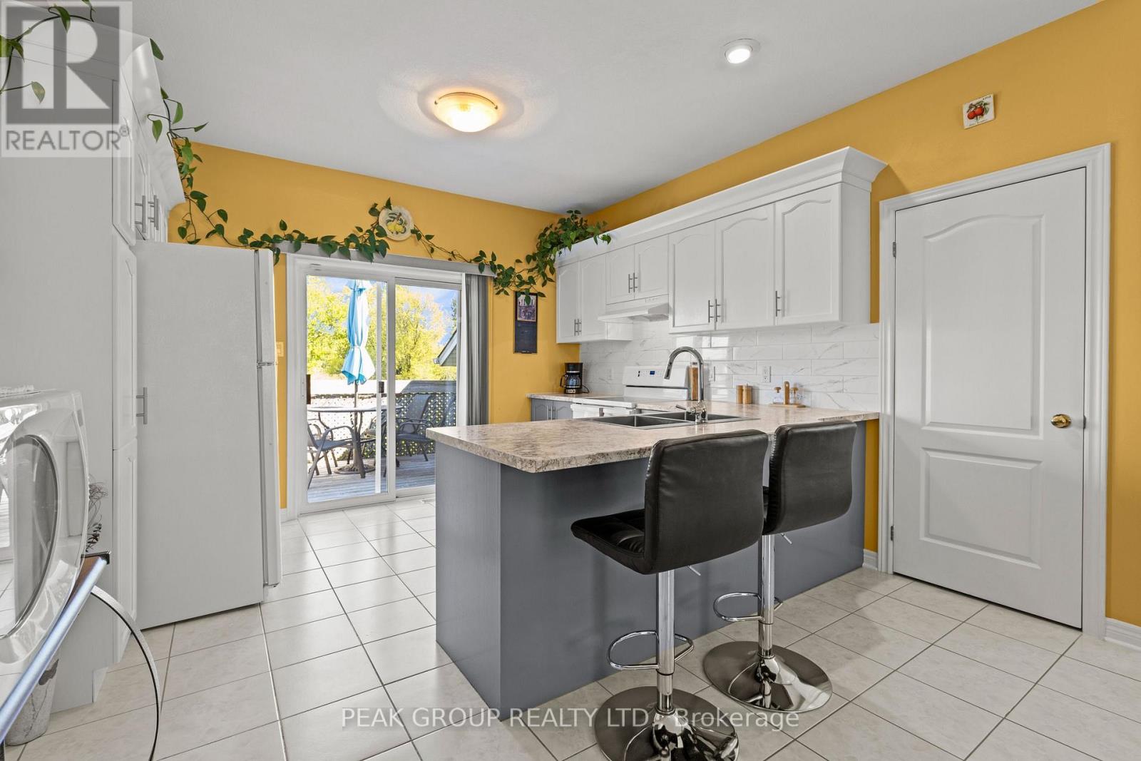 7876 Charnwood Avenue, Niagara Falls, Ontario  L2H 3E2 - Photo 12 - X13541764