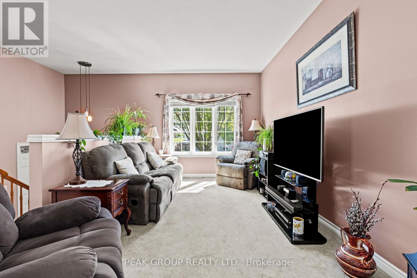 7876 Charnwood Avenue, Niagara Falls, Ontario  L2H 3E2 - Photo 9 - X13541764