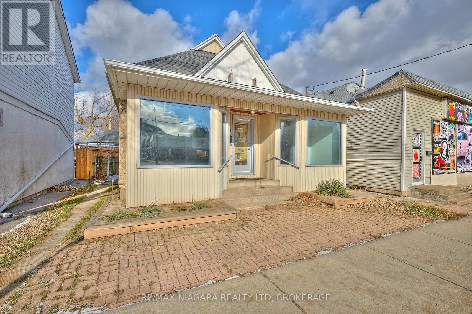105A WELLAND AVENUE, St. Catharines, Ontario