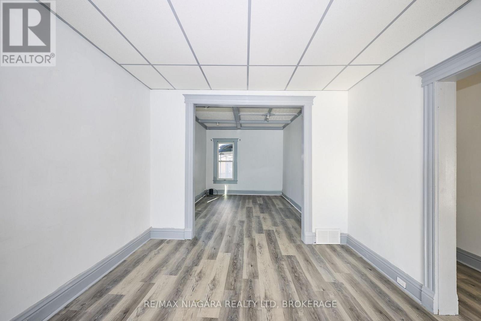 105a Welland Avenue, St. Catharines, Ontario  L2R 2H4 - Photo 14 - X13541874