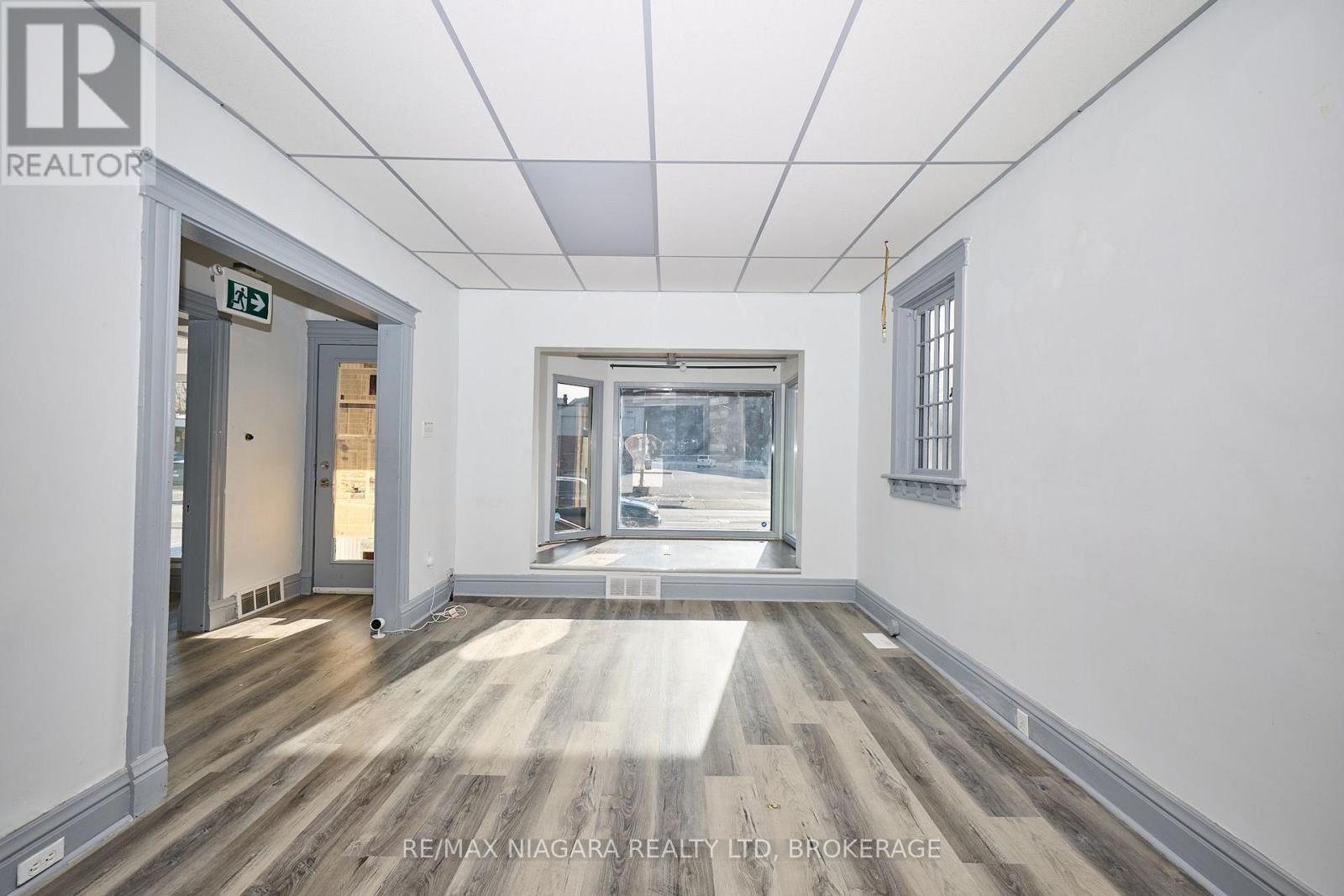105a Welland Avenue, St. Catharines, Ontario  L2R 2H4 - Photo 8 - X13541874