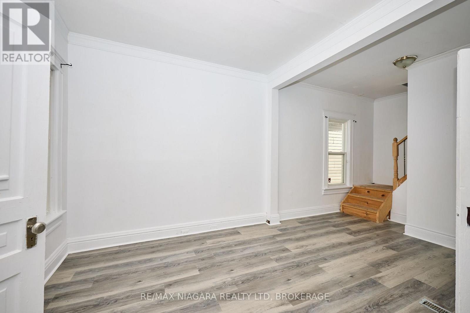 105a Welland Avenue, St. Catharines, Ontario  L2R 2H4 - Photo 15 - X13541878