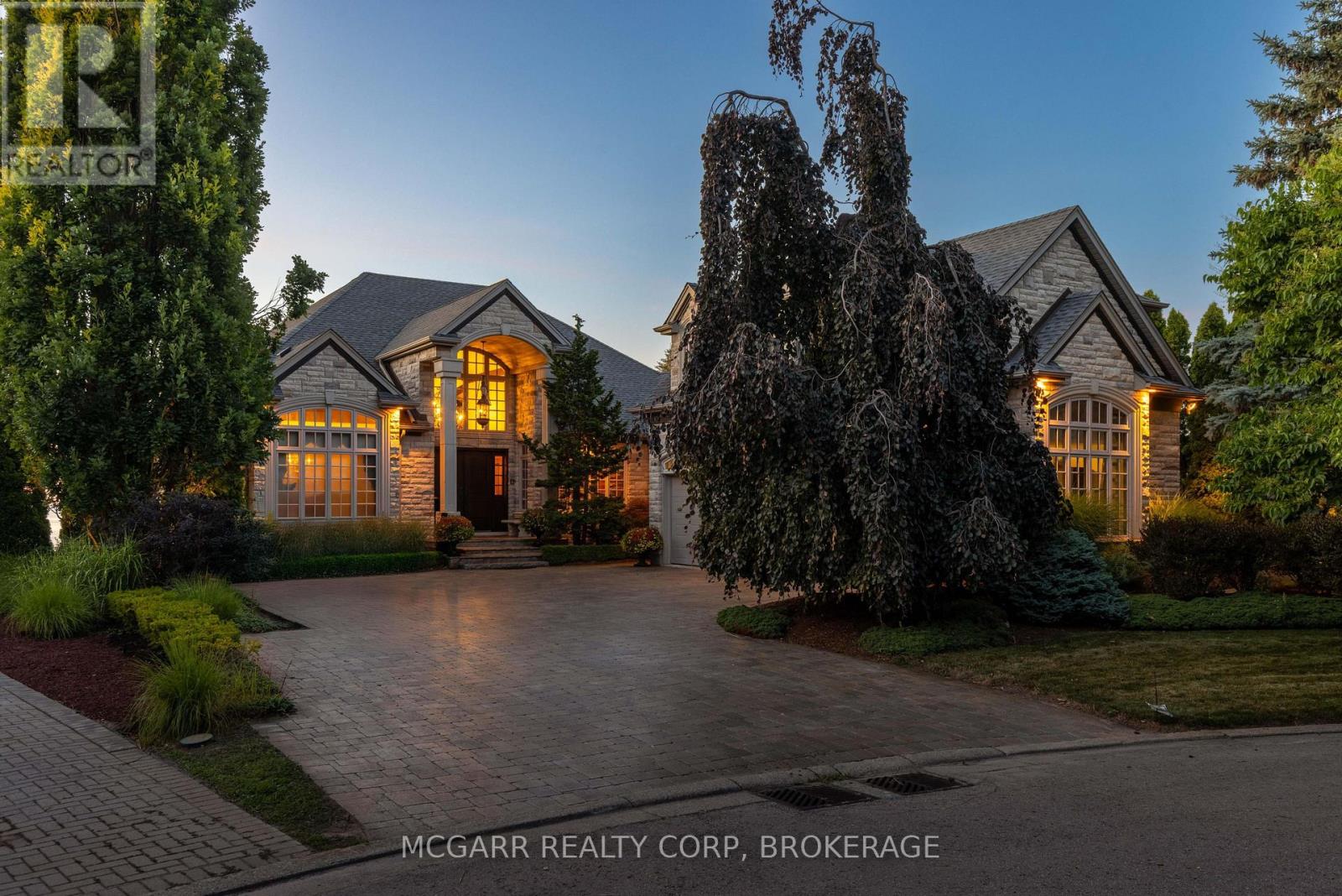 89 October Drive, St. Catharines, Ontario  L2N 6J4 - Photo 2 - X13542286