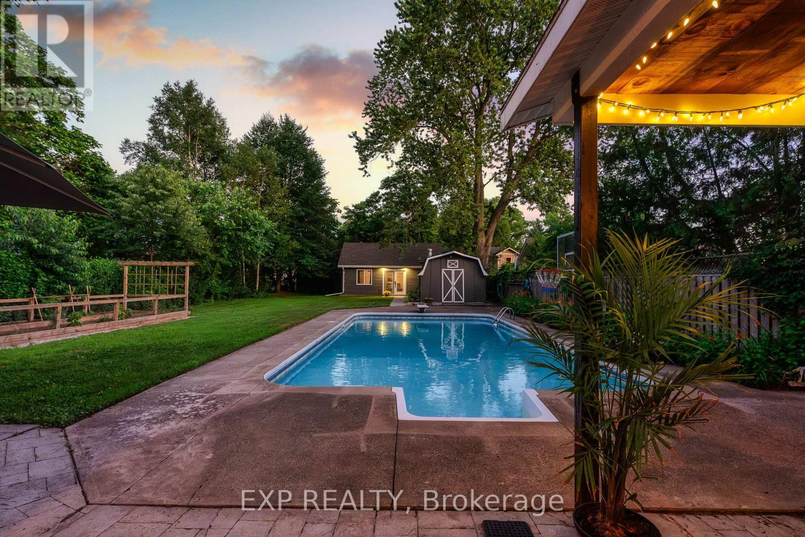 6276 Stamford Green Drive, Niagara Falls, Ontario  L2J 1T3 - Photo 4 - X13542430