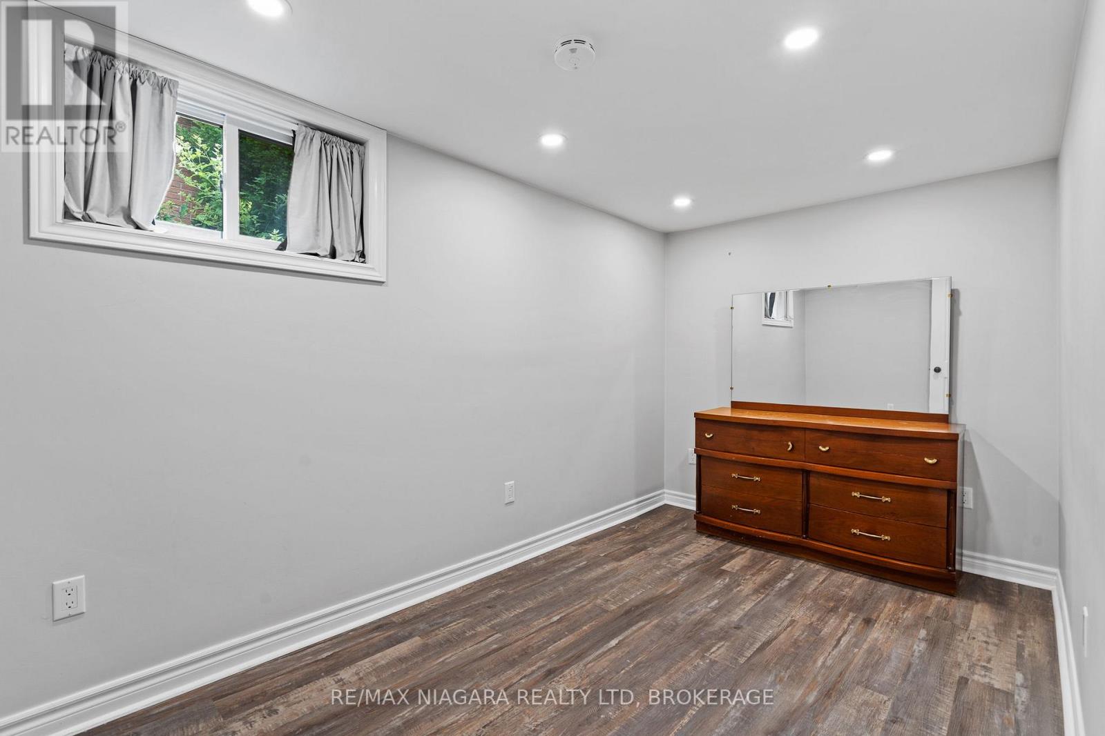 696 Clare Avenue, Welland, Ontario  L3C 3C1 - Photo 17 - X13542456