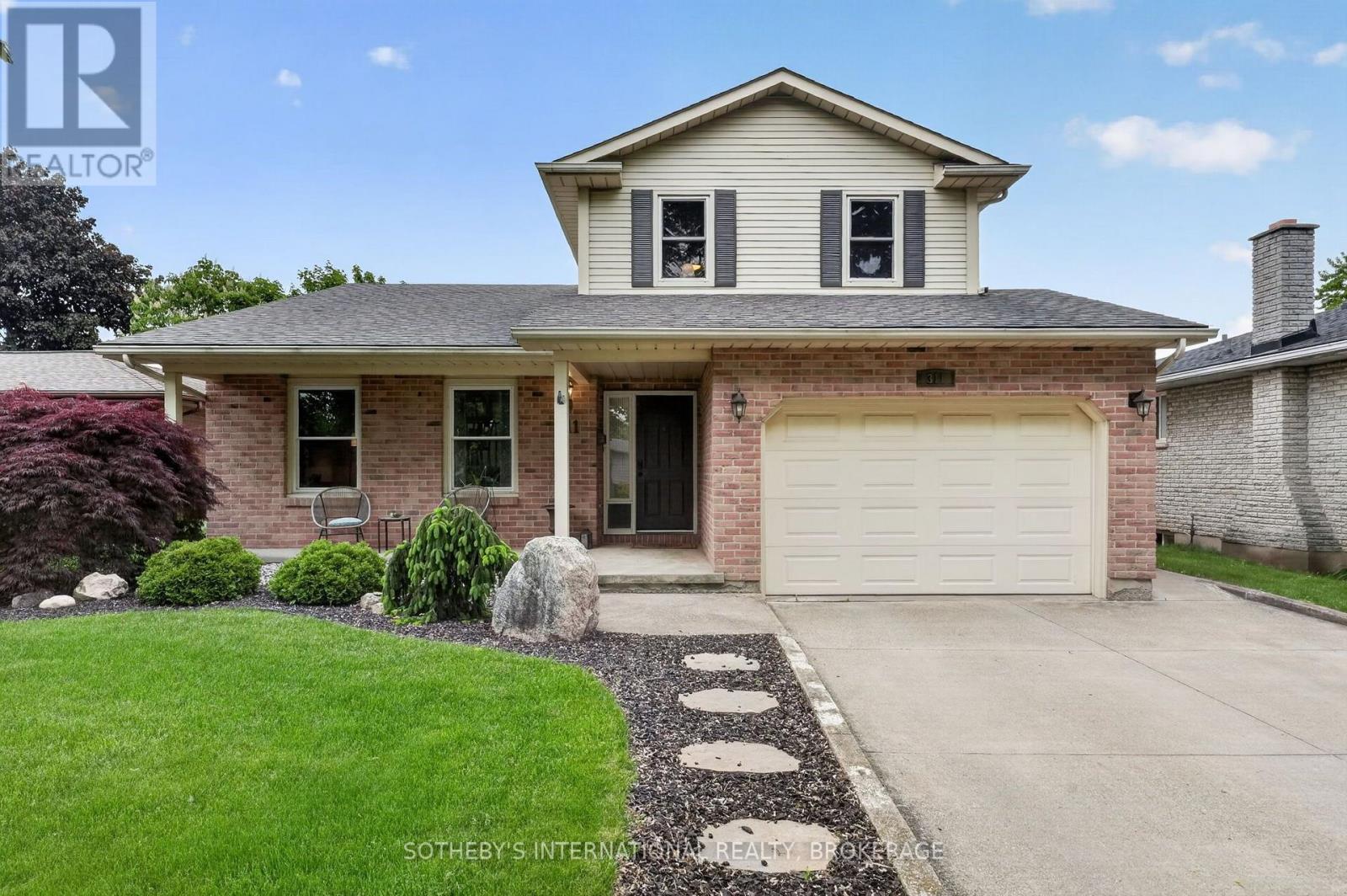 311 Main Street, St. Catharines, Ontario  L2N 4W2 - Photo 2 - X13542786