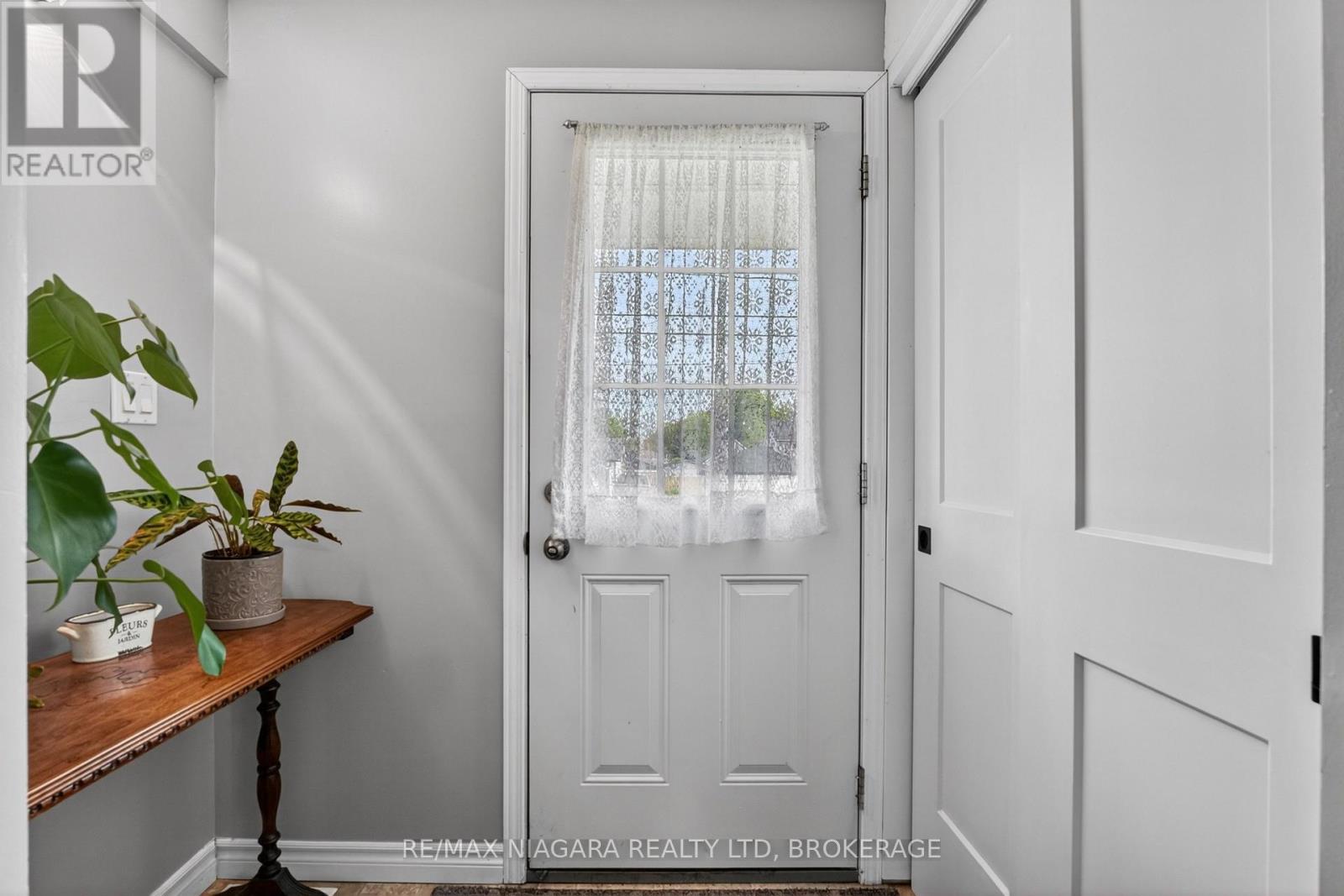 3710 Brunswick Avenue, Fort Erie, Ontario  L0S 1B0 - Photo 6 - X13542816