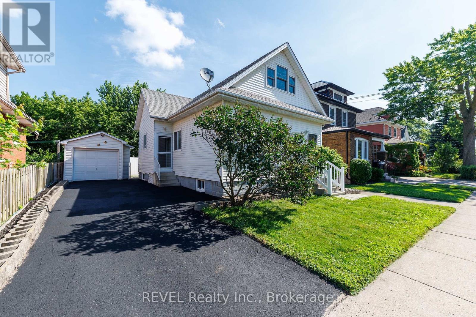 4991 Huron Street, Niagara Falls, Ontario  L2E 2J6 - Photo 4 - X13543126
