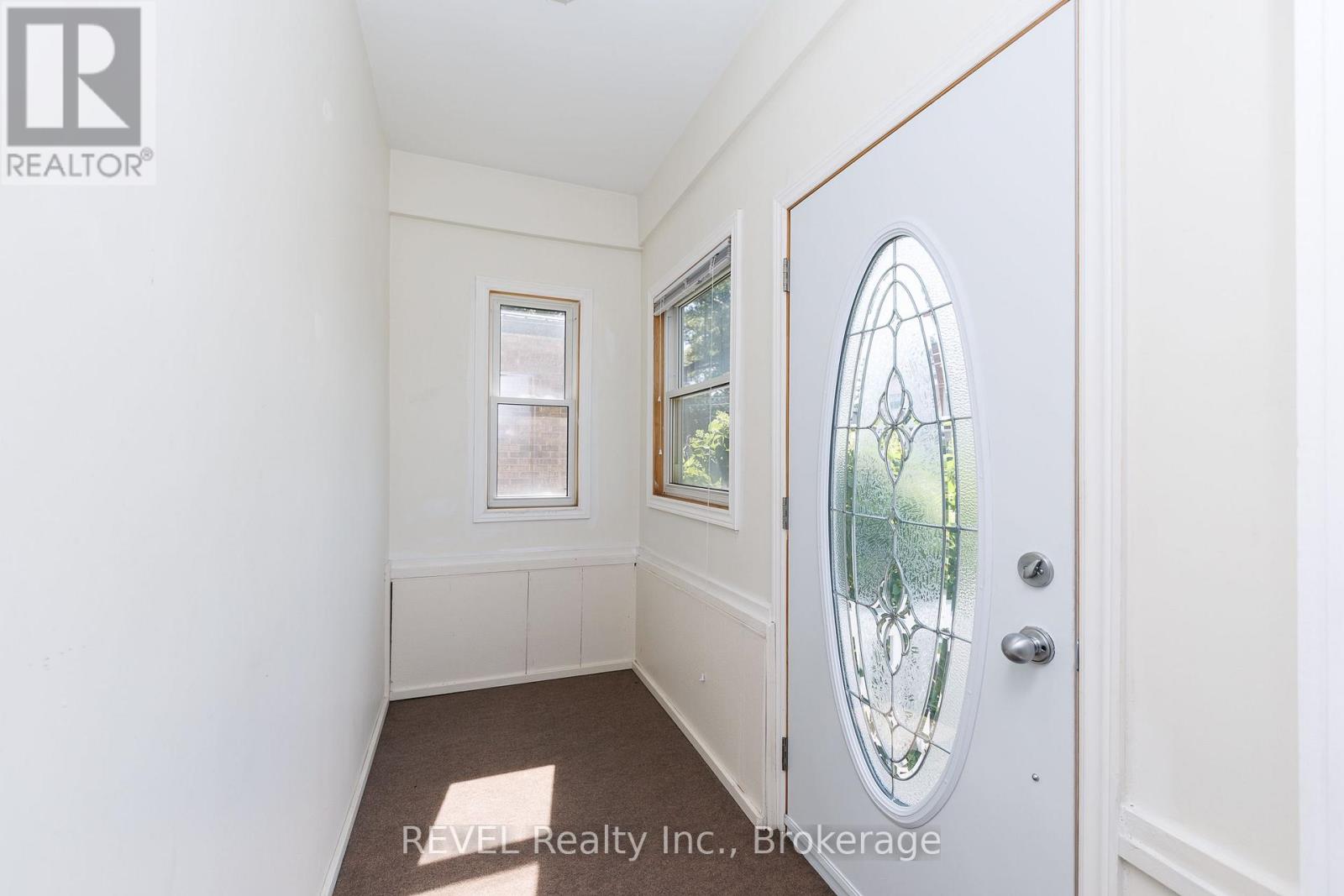 4991 Huron Street, Niagara Falls, Ontario  L2E 2J6 - Photo 6 - X13543126