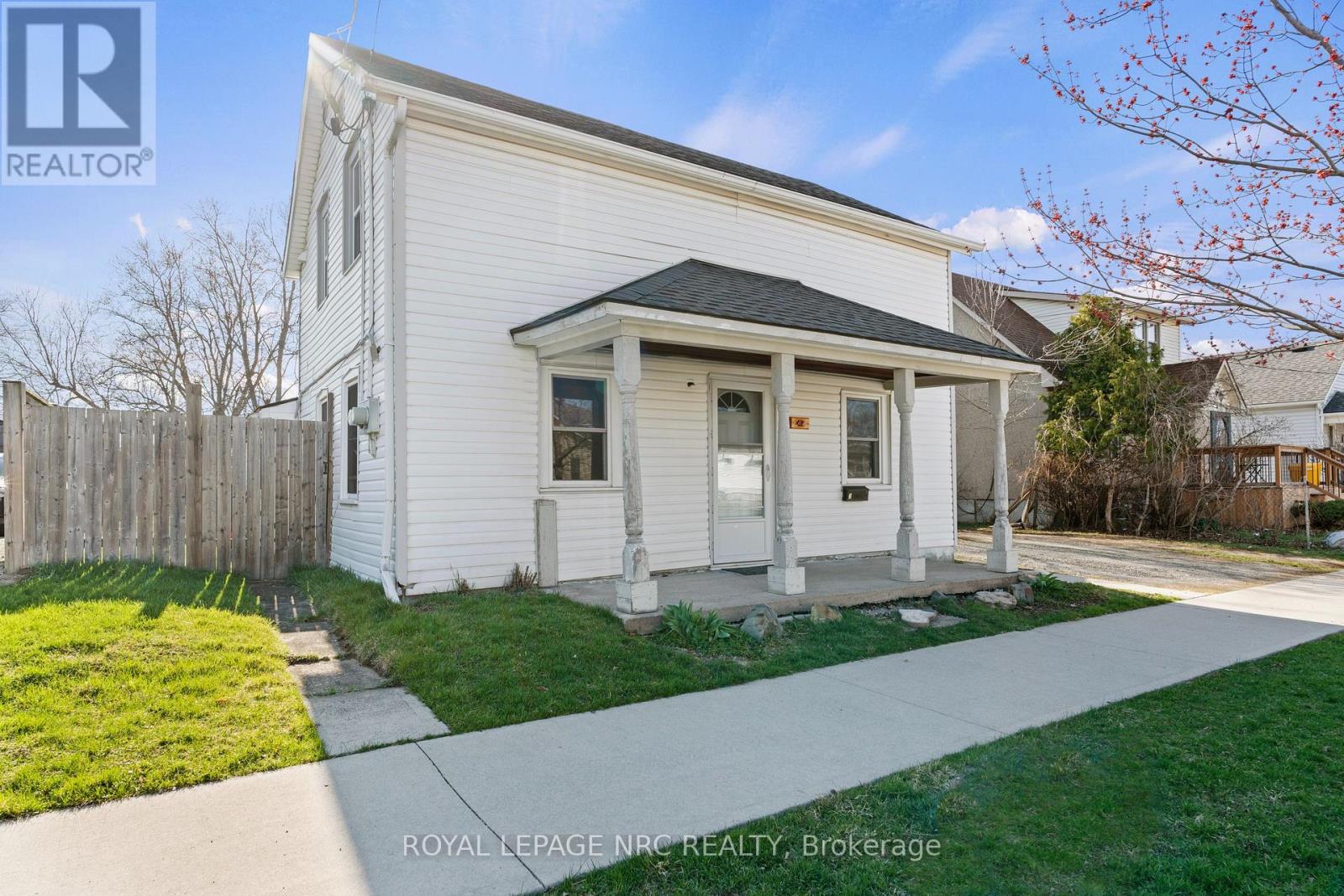42 LEEPER STREET, St. Catharines, Ontario