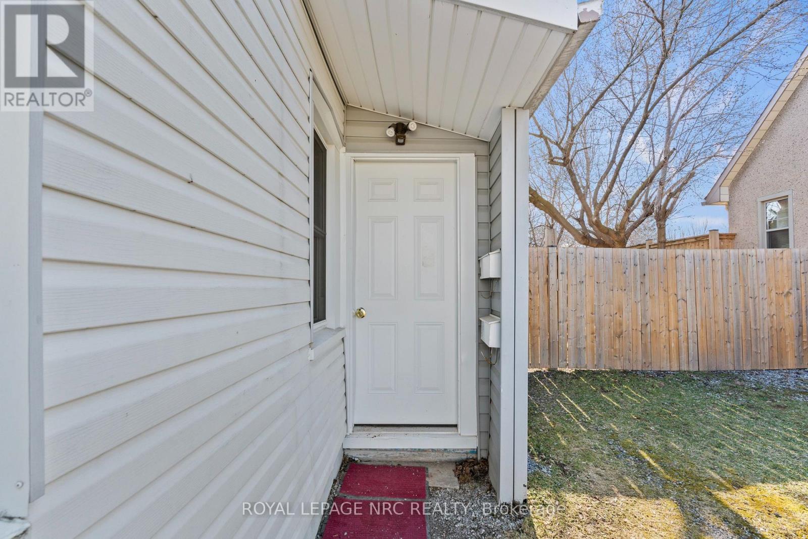 42 Leeper Street, St. Catharines, Ontario  L2S 2N2 - Photo 14 - X13543546