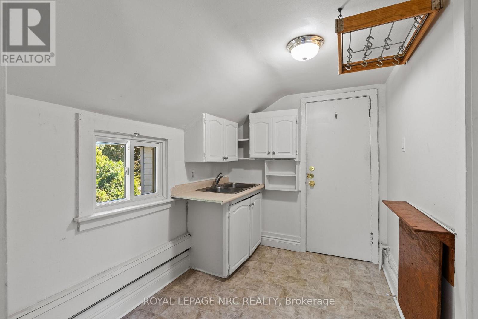 42 Leeper Street, St. Catharines, Ontario  L2S 2N2 - Photo 23 - X13543546
