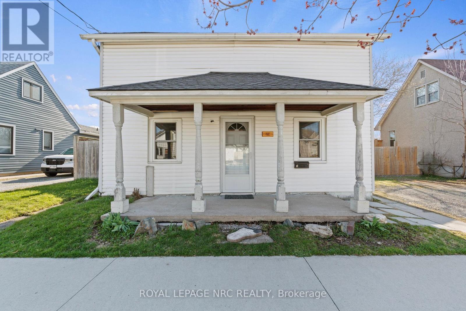 42 Leeper Street, St. Catharines, Ontario  L2S 2N2 - Photo 3 - X13543546