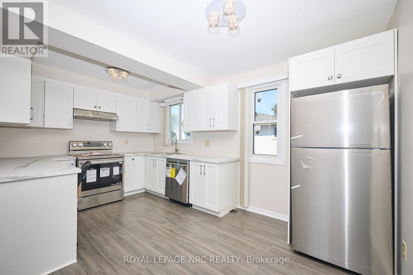 6090 Crimson Drive, Niagara Falls, Ontario  L2G 7S5 - Photo 11 - X13544052