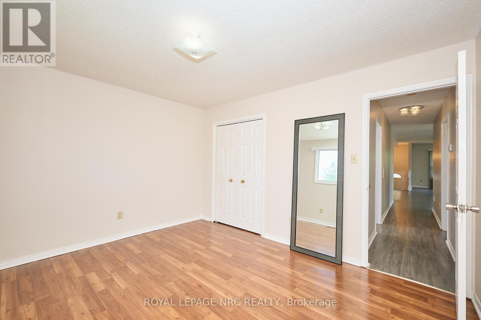 6090 Crimson Drive, Niagara Falls, Ontario  L2G 7S5 - Photo 13 - X13544052