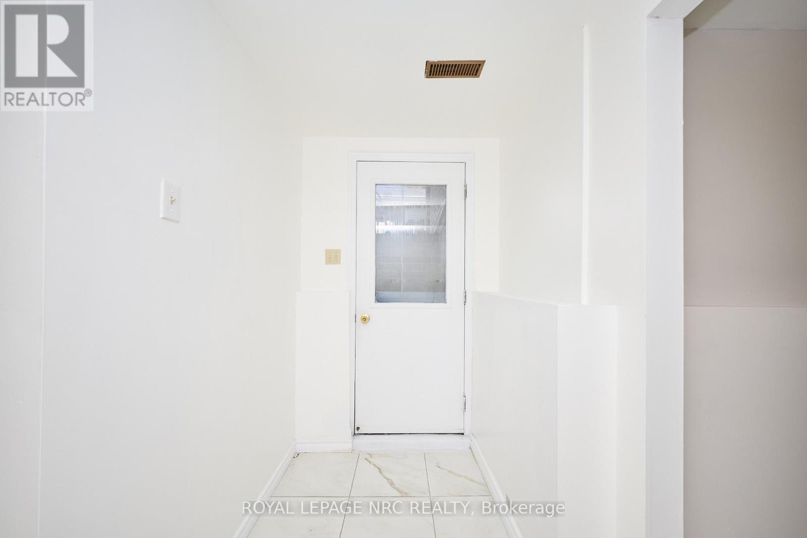 6090 Crimson Drive, Niagara Falls, Ontario  L2G 7S5 - Photo 29 - X13544052