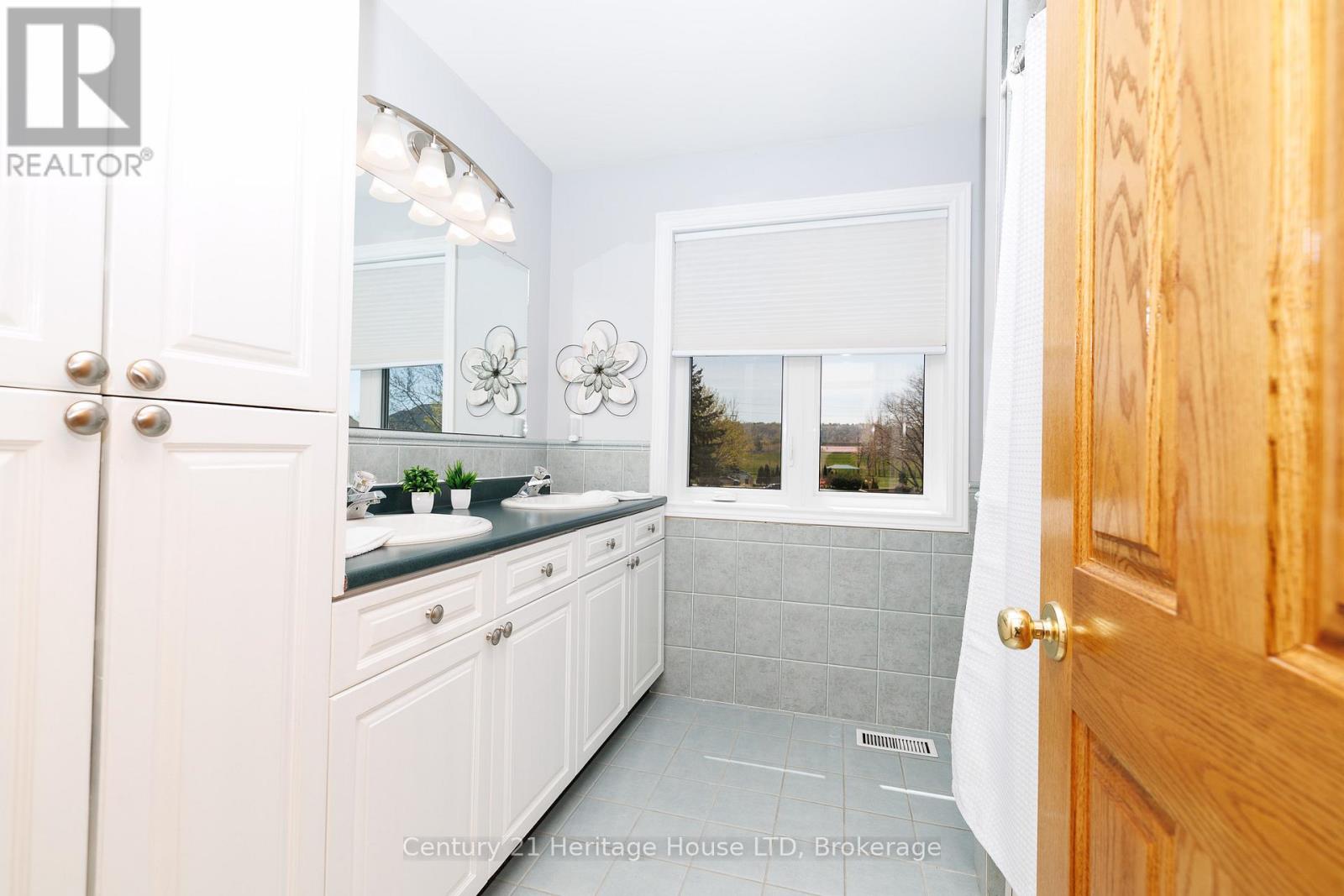 6 Jacob's Landing, Grimsby, Ontario  L3M 5G7 - Photo 28 - X13544166