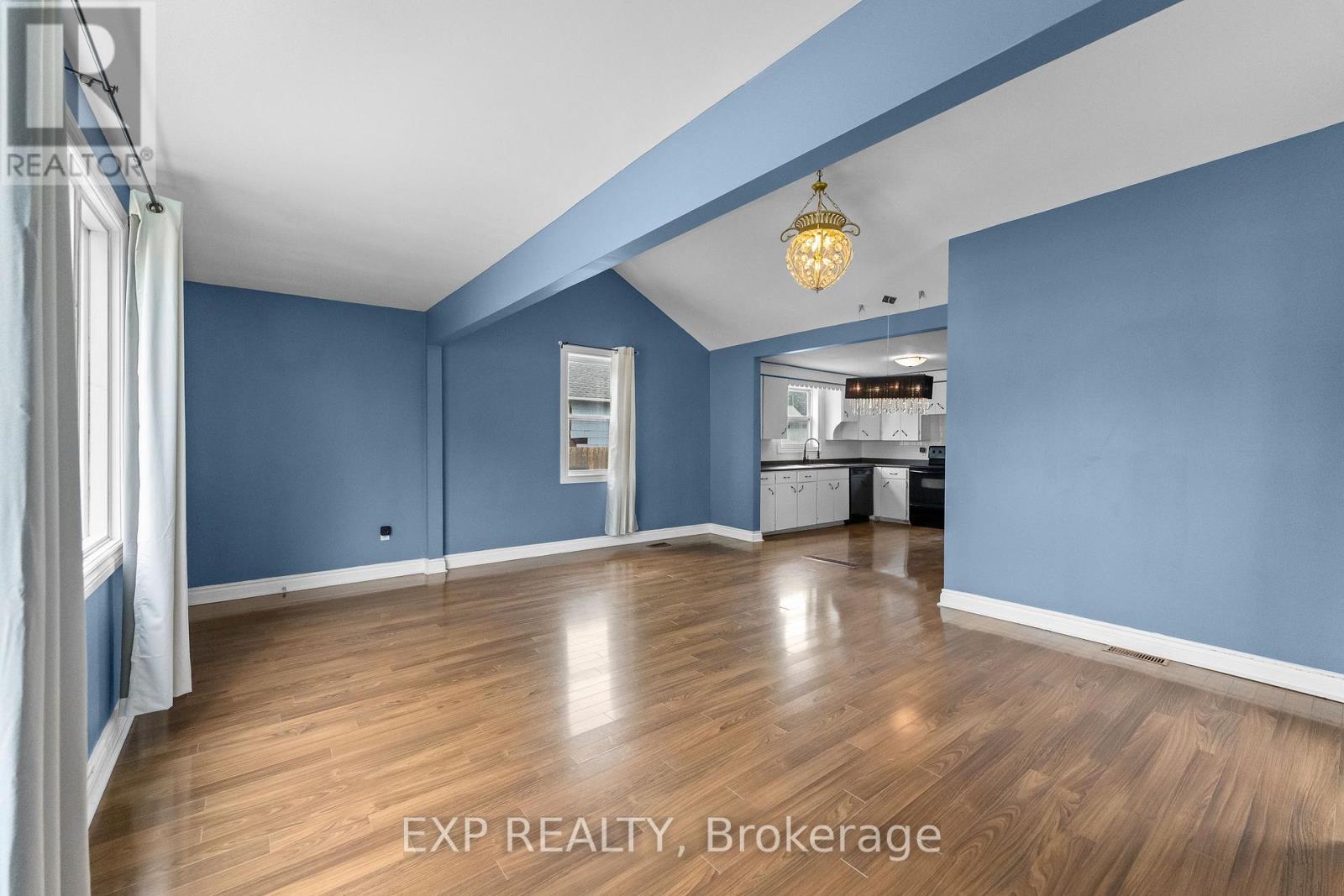 6344 Ash Street, Niagara Falls, Ontario  L2G 2H5 - Photo 8 - X13545636