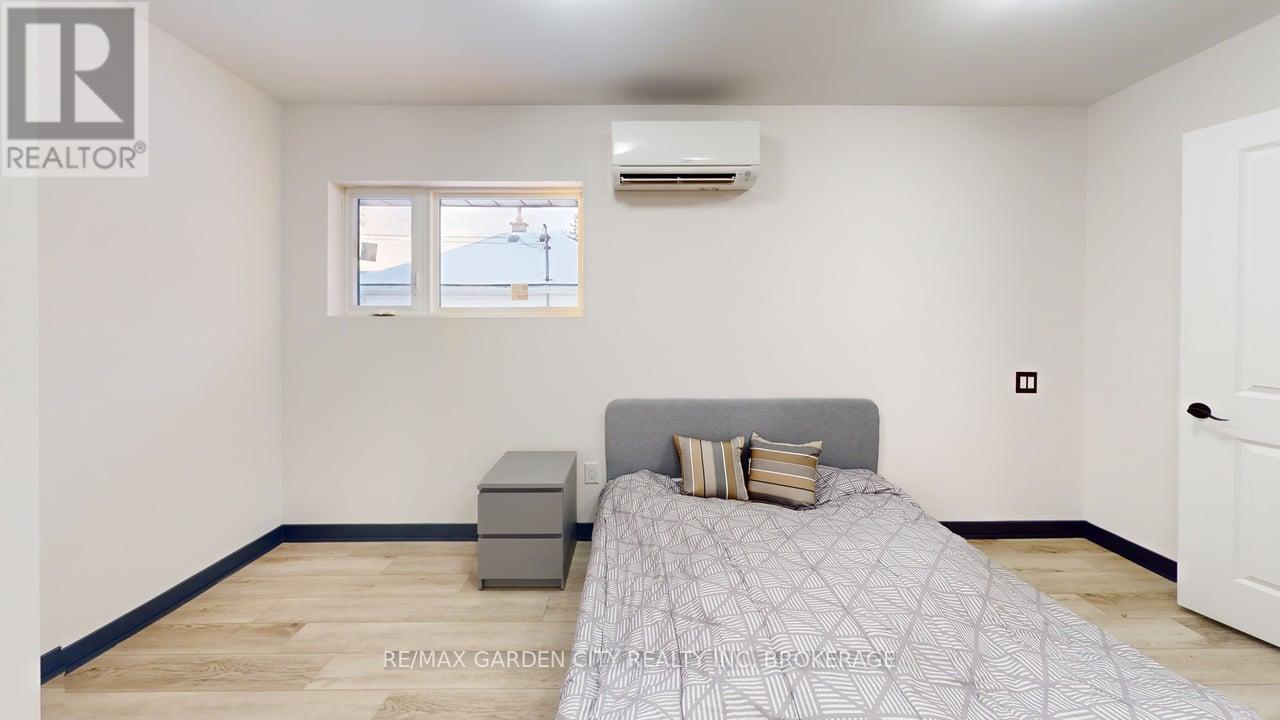 Main - 670 Upper Wentworth Street, Hamilton, Ontario  L9A 3R1 - Photo 10 - X13547652