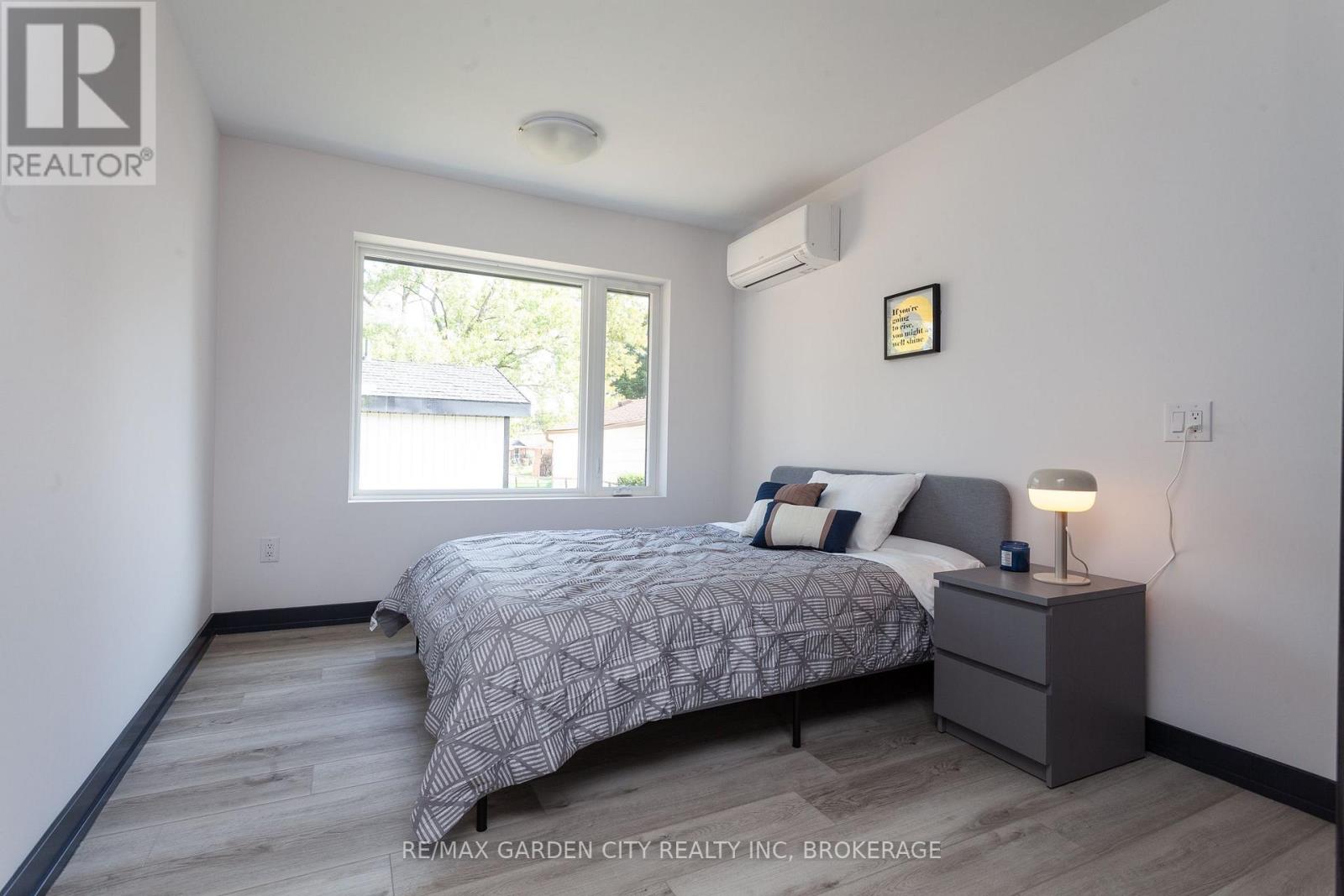 Main - 670 Upper Wentworth Street, Hamilton, Ontario  L9A 3R1 - Photo 5 - X13547652