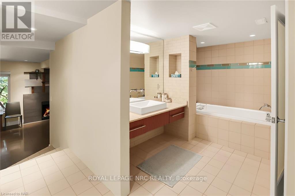 16 Spring Garden Boulevard, St. Catharines, Ontario  L2N 3P6 - Photo 34 - X13547746