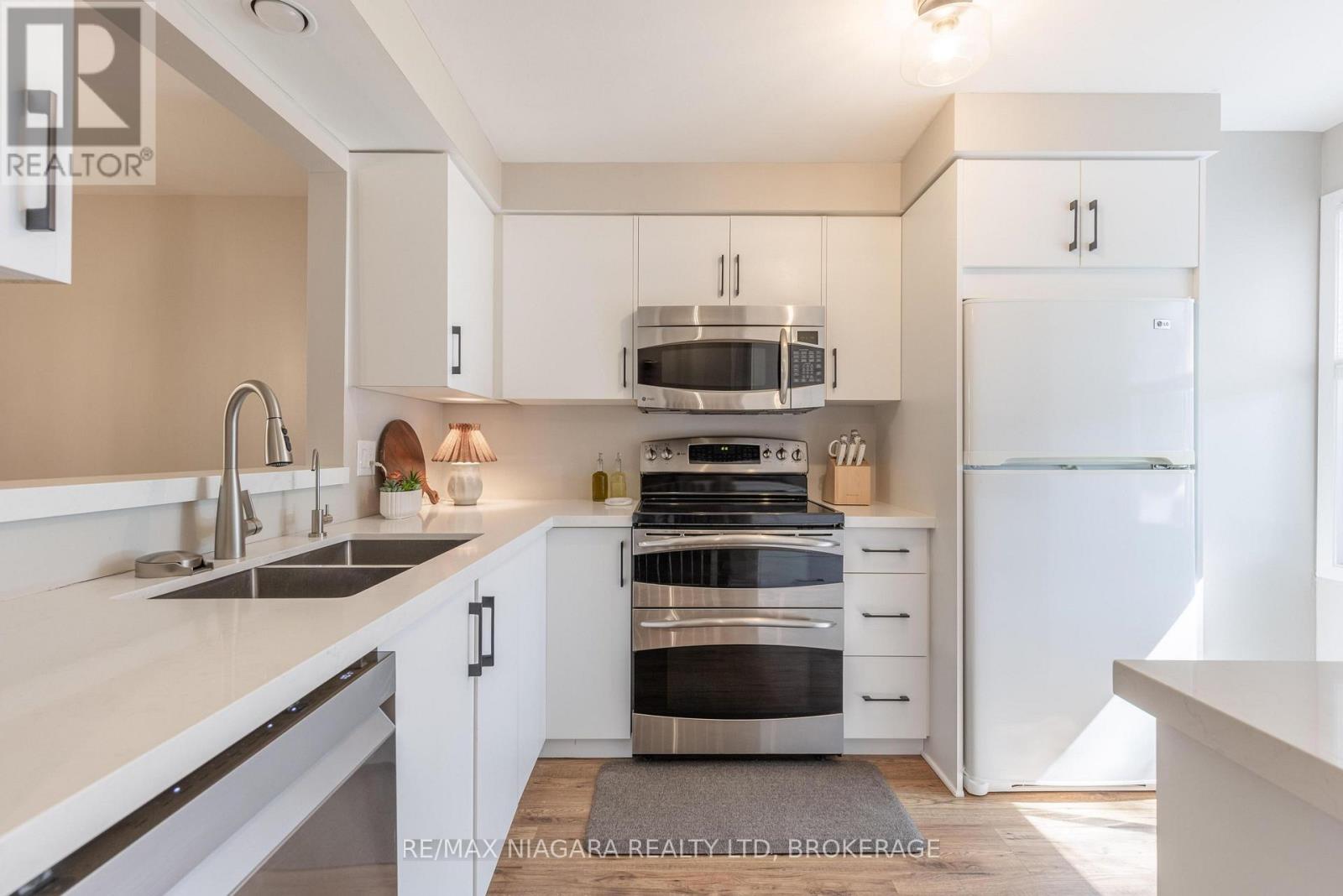 77 - 6767 Thorold Stone Road, Niagara Falls, Ontario  L2J 3W9 - Photo 3 - X13547988