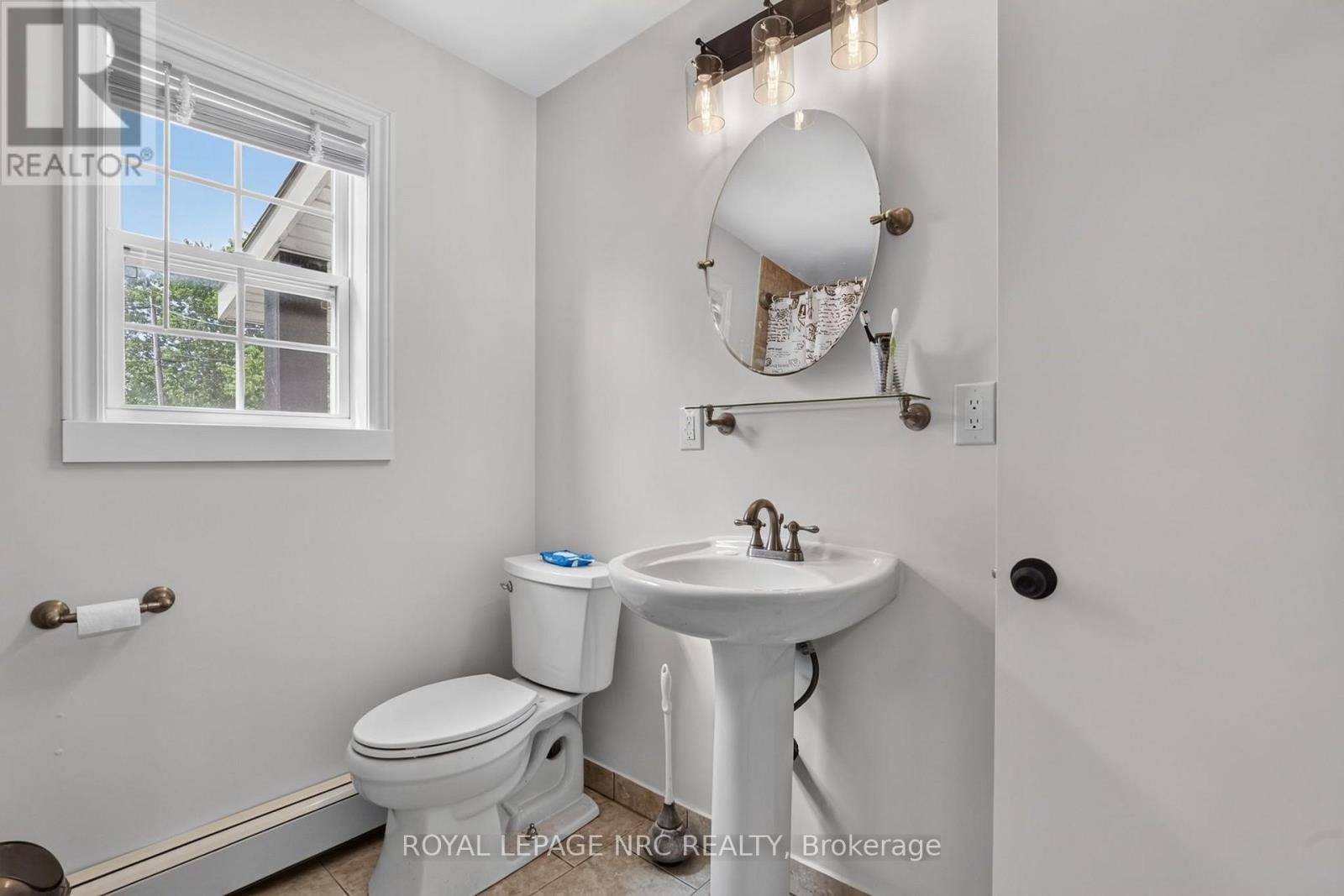2944 Portage Trail, Fort Erie, Ontario  L0S 1N0 - Photo 13 - X13548932