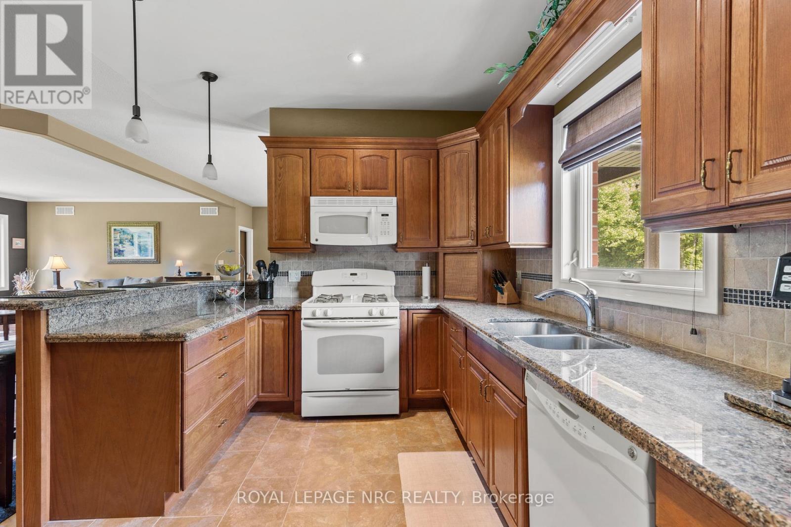 3343 Miller Road, Niagara Falls, Ontario  L2G 0N3 - Photo 11 - X13549138