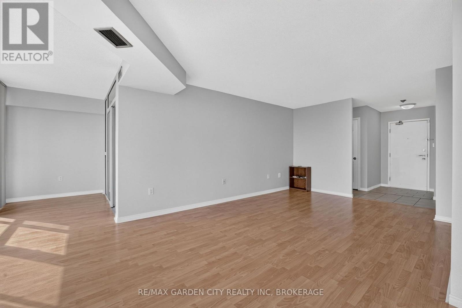 704 - 162 Martindale Road, St. Catharines, Ontario  L2S 3S4 - Photo 12 - X13549312