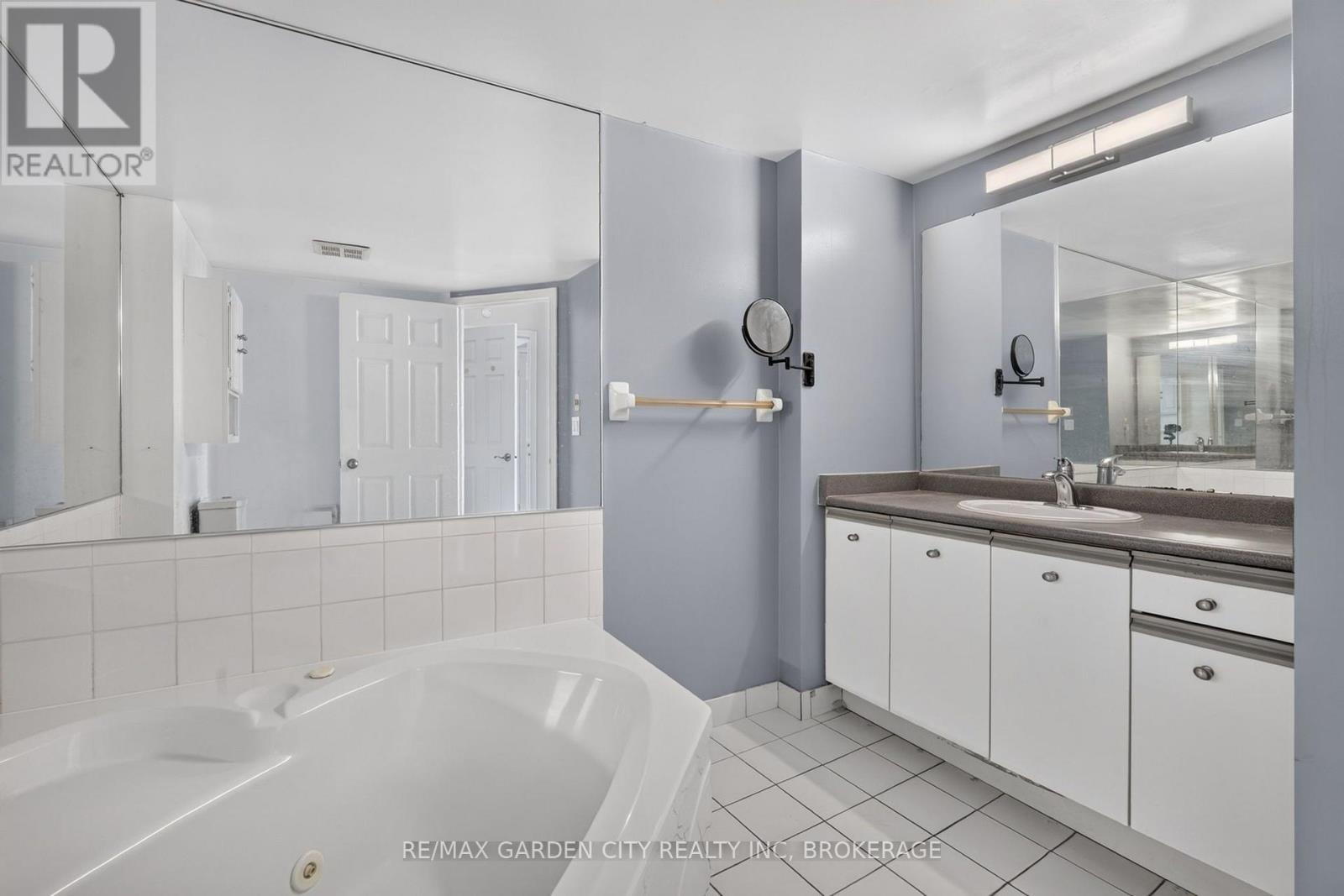 704 - 162 Martindale Road, St. Catharines, Ontario  L2S 3S4 - Photo 37 - X13549312