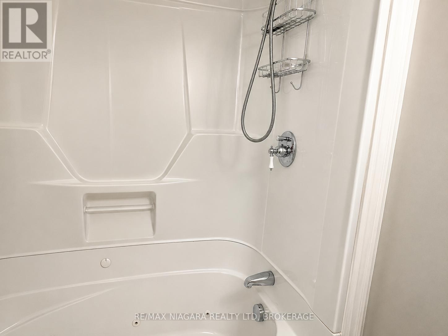 63 Sullivan Avenue, Thorold, Ontario  L2V 2Y7 - Photo 14 - X13549758