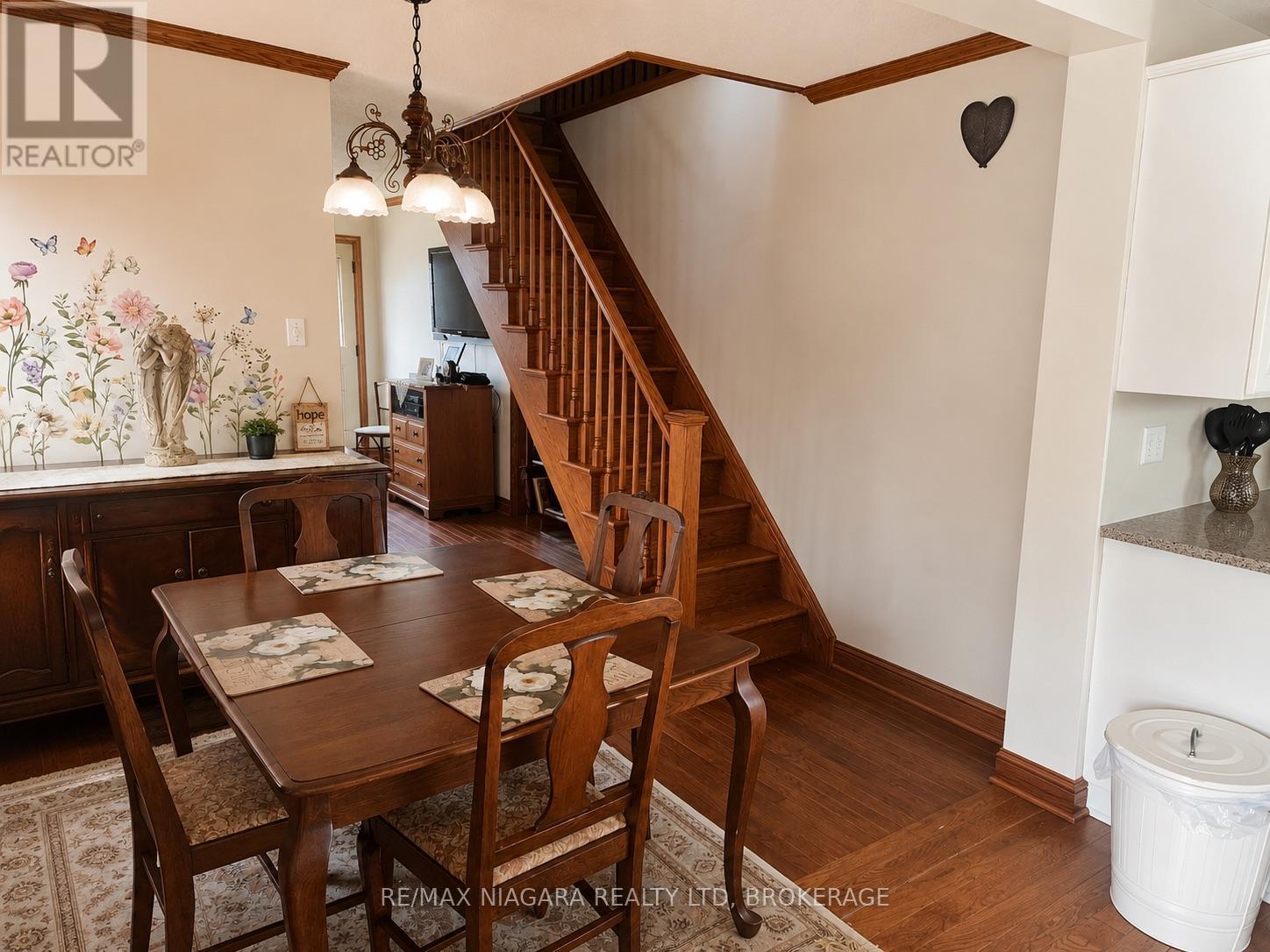 63 Sullivan Avenue, Thorold, Ontario  L2V 2Y7 - Photo 5 - X13549758