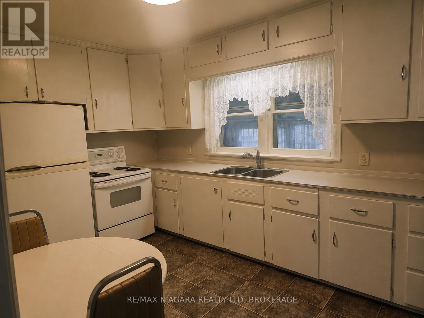 66 Radford Avenue, Fort Erie, Ontario  L2A 5H8 - Photo 13 - X13549776