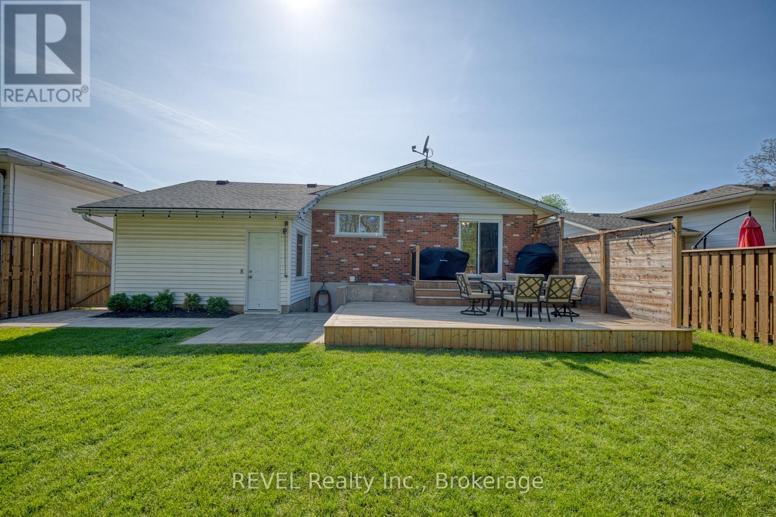 92 Royal Oak Drive, Welland, Ontario  L3C 5V9 - Photo 45 - X13551114