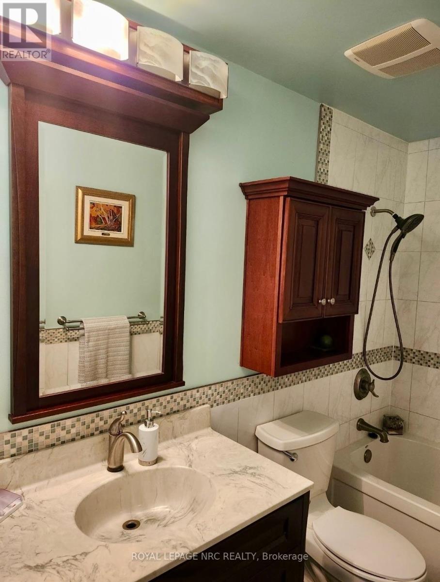 7689 Trackview Street, Niagara Falls, Ontario  L2H 2Z6 - Photo 17 - X13552330