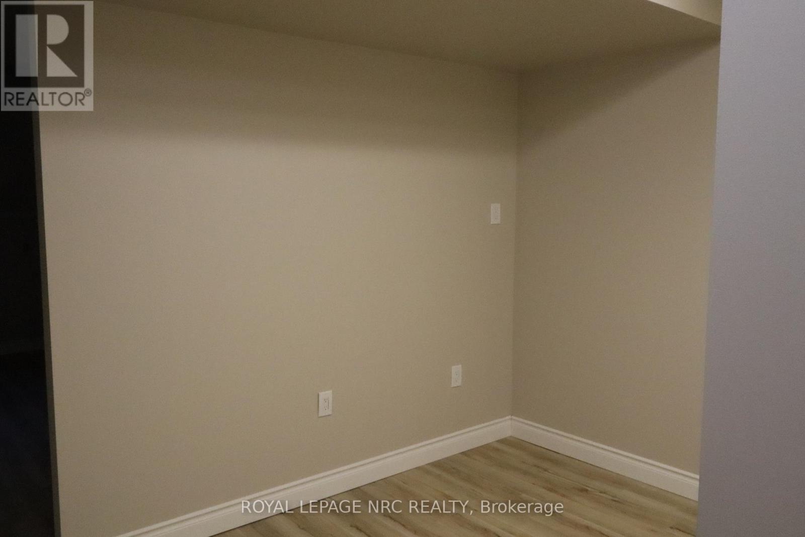 7689 Trackview Street, Niagara Falls, Ontario  L2H 2Z6 - Photo 25 - X13552330