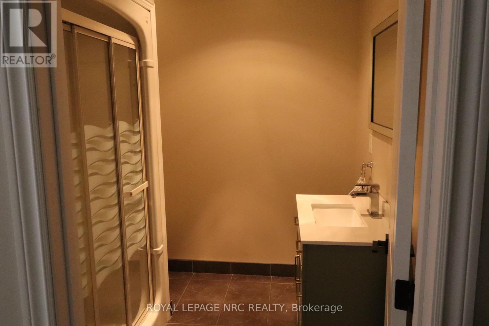 7689 Trackview Street, Niagara Falls, Ontario  L2H 2Z6 - Photo 26 - X13552330