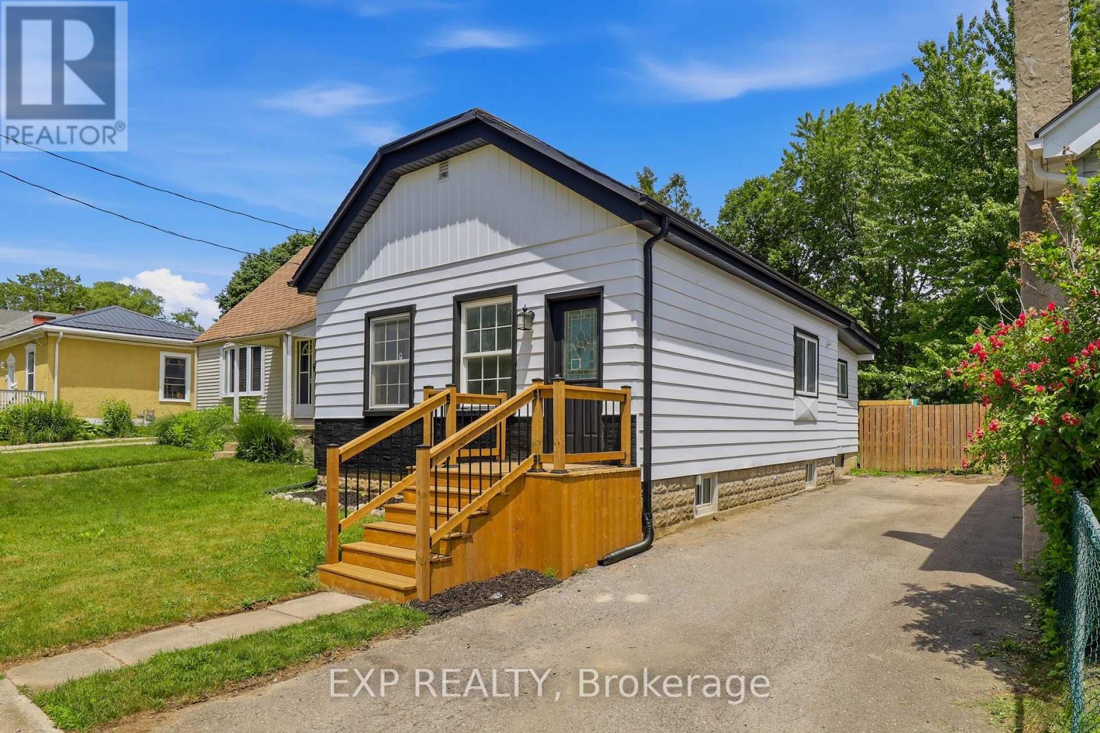 134 STERLING STREET, London East, Ontario